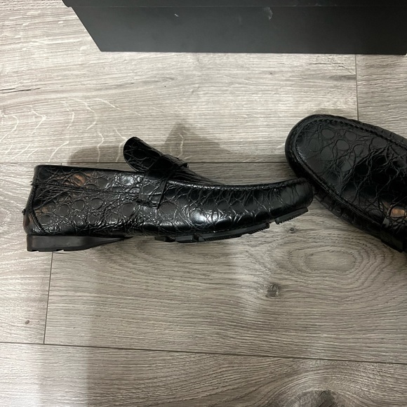 Have too many shoes , need to upgrade my wardrobe. main image 7